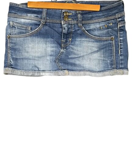 Jupe courte jean.